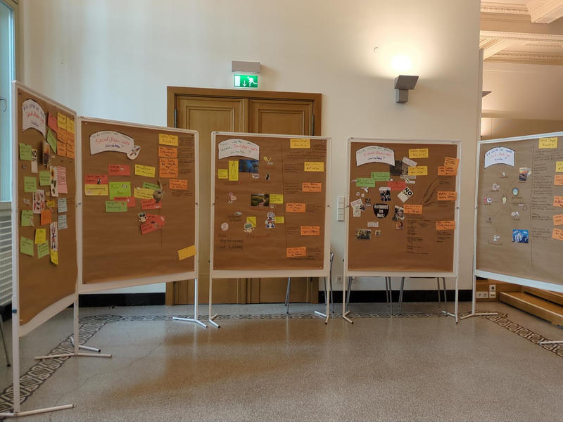 Im Workshop entstandene Plakate